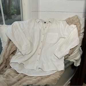 Universal Thread Linen Like Button-Up Shirt